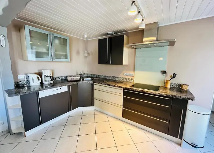 Maison Familiale Du Devallon * 생장드몽